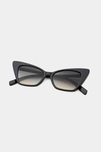 Carregar imagem no visualizador da galeria, Acetate Lens Cat Eye Sunglasses
