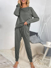 Carregar imagem no visualizador da galeria, Round Neck Top and Drawstring Pants Lounge Set
